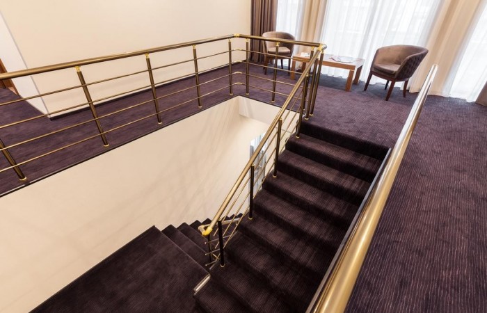 Фото - Crystal Hotel